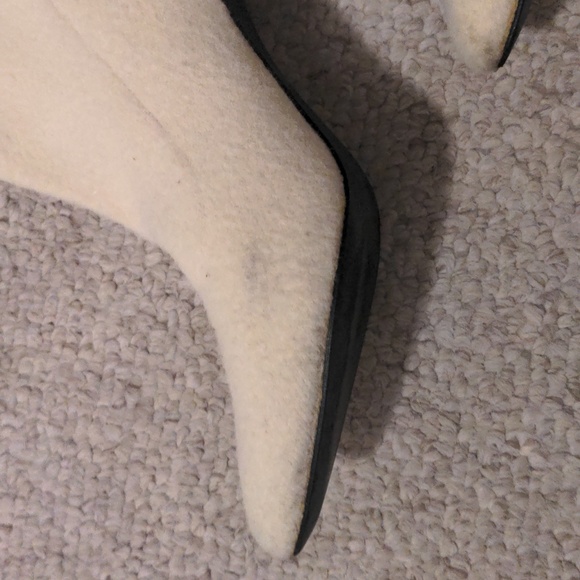 Size 6 1/2 White Fuzzy Booties - Picture 2 of 7